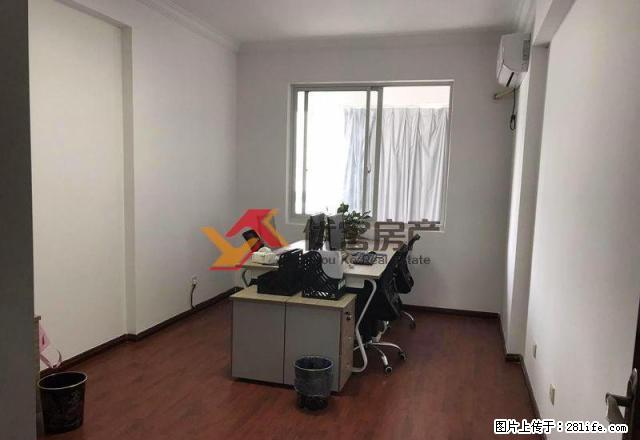 办公室X4 员工区卡位X16 新配家具既租既办公 （可做饭 - 房屋出租 - 房屋租售 - 南昌分类信息 - 南昌28生活网 nc.28life.com