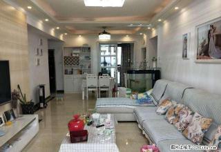 中央香榭沃尔玛旁地铁口三房，自住装修，只等有缘的你 - 南昌28生活网 nc.28life.com