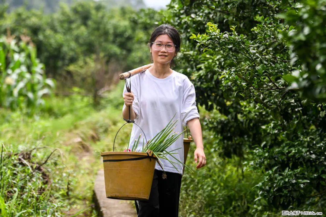 全网追的“扁担女孩”,找了一份暑假工,时薪12元 - 南昌生活资讯 - 南昌28生活网 nc.28life.com